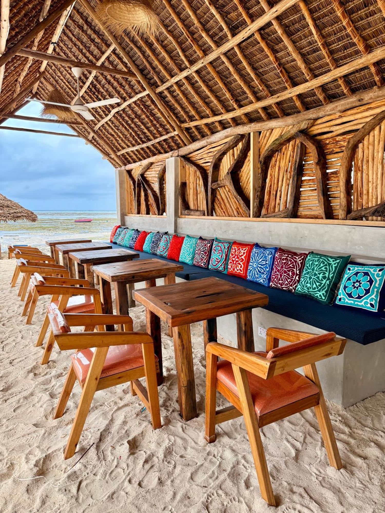 Dhow Beach Boutique Hotel นูงวี ภายนอก รูปภาพ