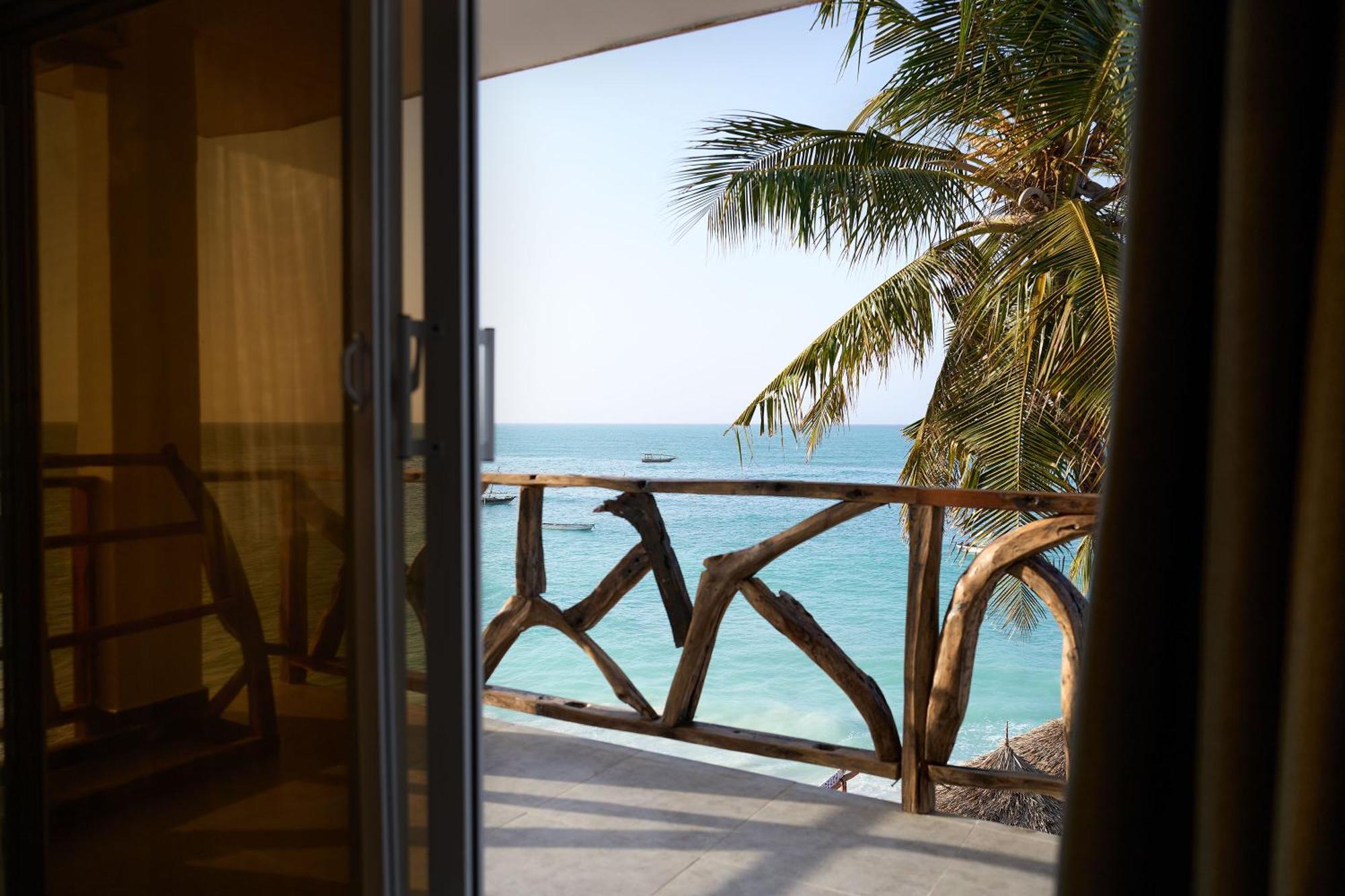 Dhow Beach Boutique Hotel นูงวี ภายนอก รูปภาพ